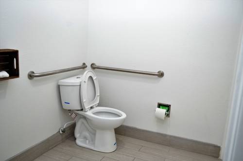 Imagen de la habitación del Hotel Athena Inn. Foto 6