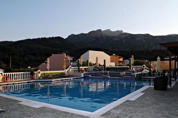 Imagen general del Hotel Athena, Kokkari. Foto 2