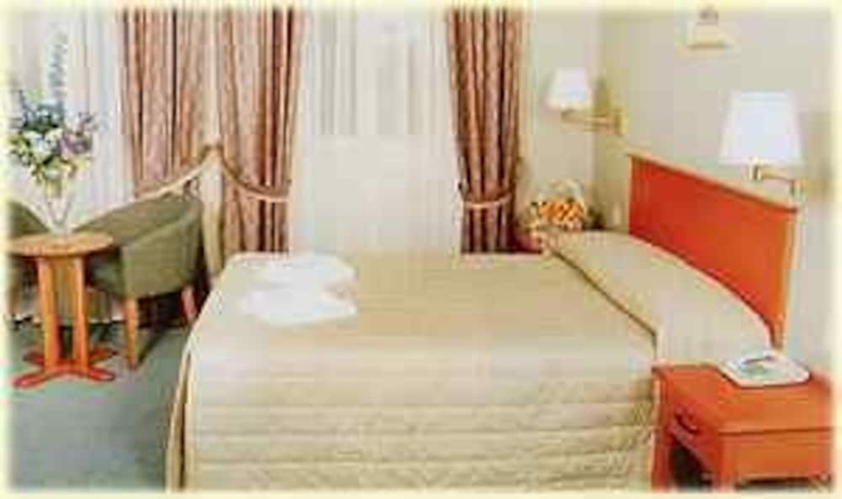 Imagen de la habitación del Hotel Athena, Londres. Foto 2