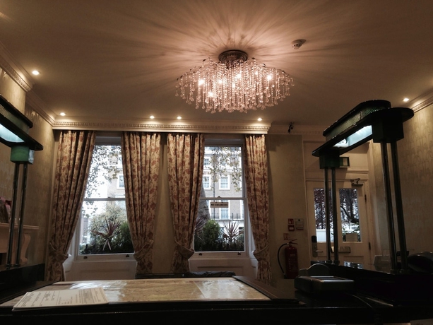 Imagen de los interiores del Hotel Athena, Londres. Foto 17