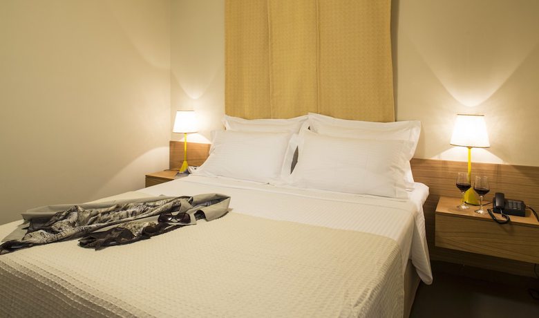 Imagen de la habitación del Hotel Athena, Nauplia. Foto 7