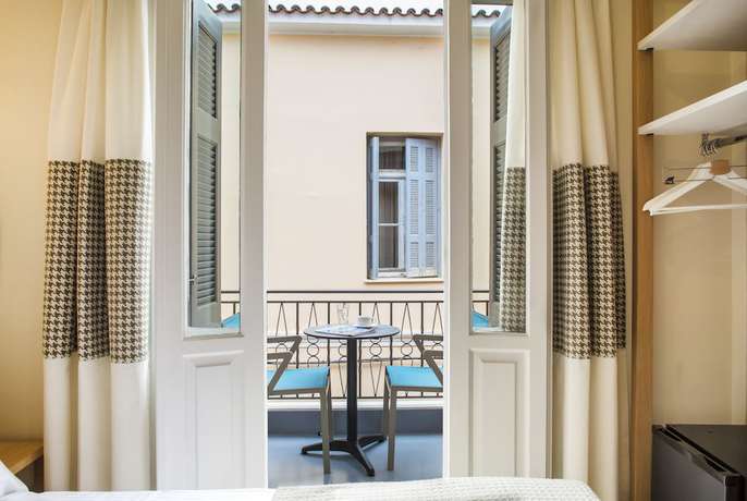 Imagen de la habitación del Hotel Athena, Nauplia. Foto 20