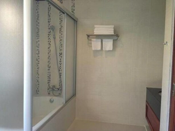 Imagen de la habitación del Hotel Athena, Pakse. Foto 17