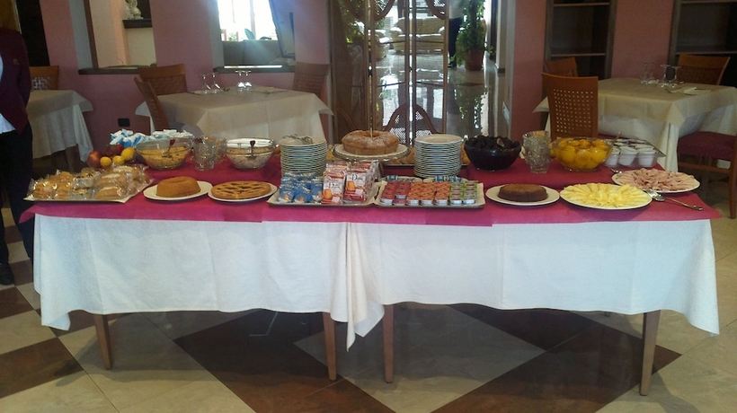 Imagen del bar/restaurante del Hotel Athena Palace, ACQUAPPESA. Foto 6