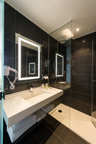 Imagen de la habitación del Hotel Athena Spa. Foto 7