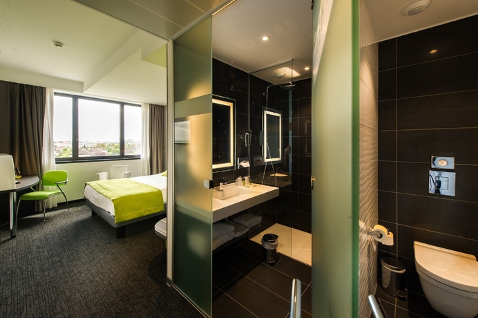 Imagen de la habitación del Hotel Athena Spa. Foto 9