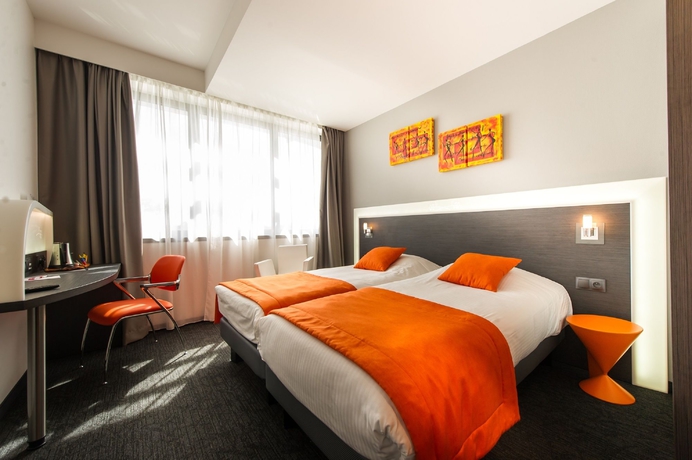 Imagen de la habitación del Hotel Athena Spa. Foto 11