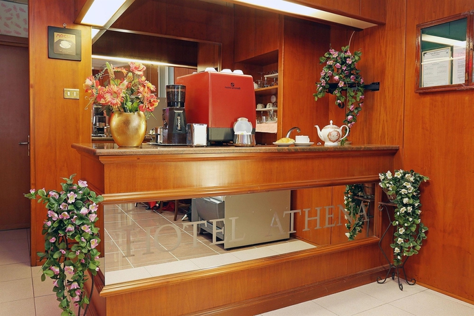 Imagen del bar/restaurante del Hotel Athena, Tiburtino. Foto 1
