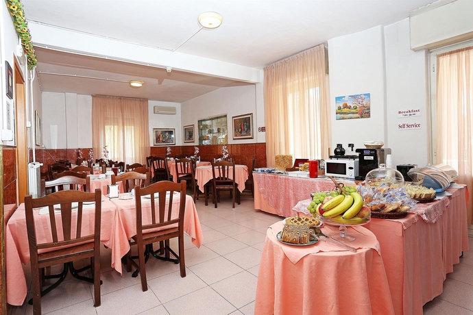Imagen del bar/restaurante del Hotel Athena, Tiburtino. Foto 3