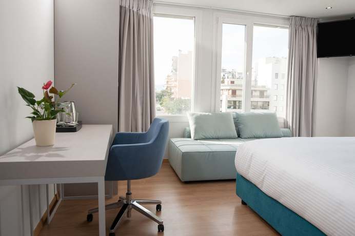 Imagen de la habitación del Hotel Athenaeum Smart. Foto 6