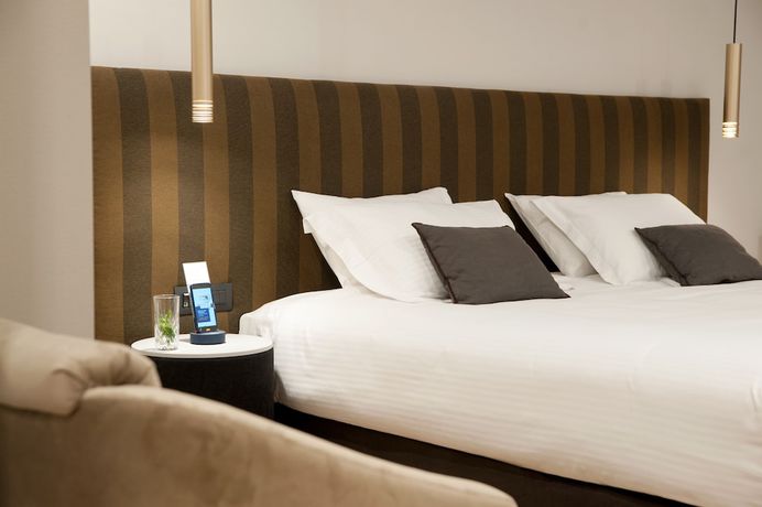 Imagen de la habitación del Hotel Athenaeum Smart. Foto 16