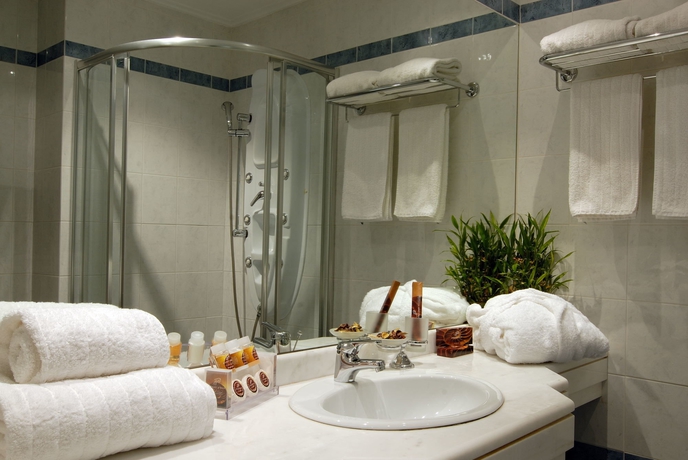 Imagen de la habitación del Hotel Athens Atrium and Suites. Foto 3