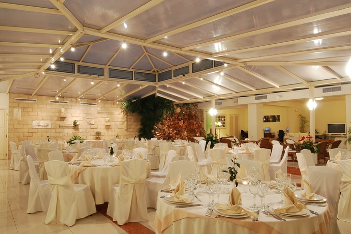 Imagen de los interiores del Hotel Athens Atrium and Suites. Foto 12