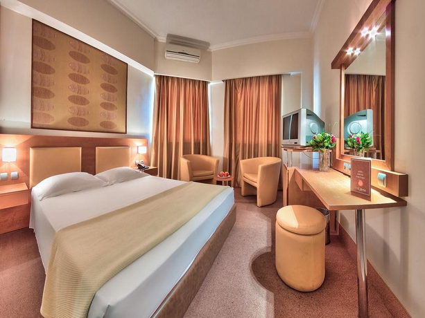 Imagen general del Hotel Athens Cypria. Foto 8