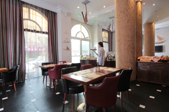 Imagen del bar/restaurante del Hotel Athens Lotus. Foto 2