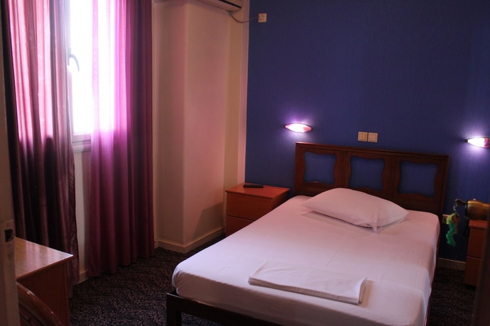 Imagen de la habitación del Hotel Athens Lydia. Foto 3