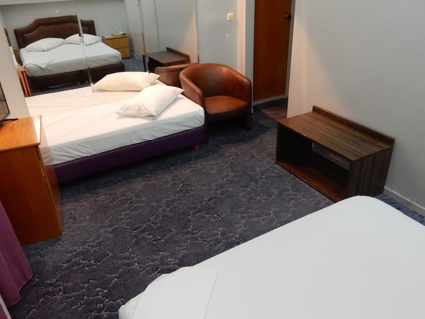 Imagen de la habitación del Hotel Athens Lydia. Foto 5
