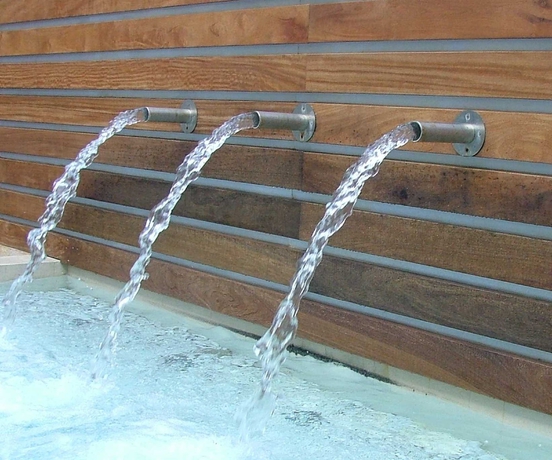 Imagen de la piscina del Hotel Athens Marriott. Foto 11