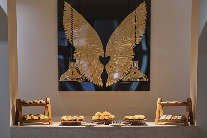 Imagen del bar/restaurante del Hotel Athens The L7 Str - Luxury Boutique Collection. Foto 3