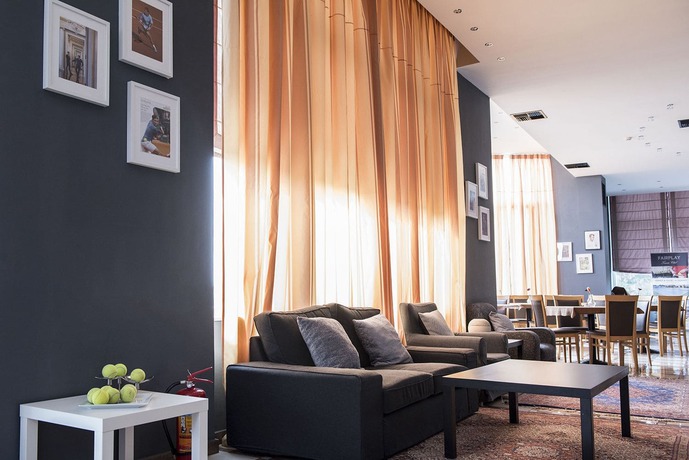 Imagen de los interiores del Hotel Athina Airport. Foto 14