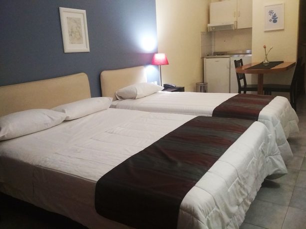 Imagen de la habitación del Hotel Athina City. Foto 5