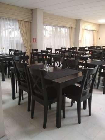 Imagen del bar/restaurante del Hotel Athina City. Foto 3