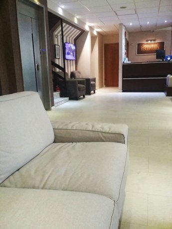 Imagen de los interiores del Hotel Athina City. Foto 17