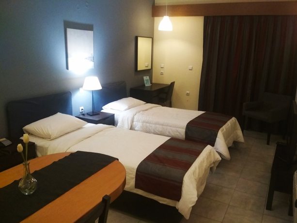 Imagen de la habitación del Hotel Athina City. Foto 13