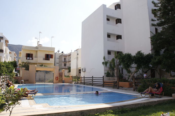 Imagen de los exteriores del Hotel Athina Inn. Foto 11