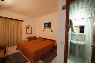 Imagen de la habitación del Hotel Athina, Krestena. Foto 10