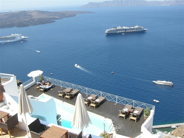 Imagen de los exteriores del Hotel Athina Luxury Suites. Foto 23