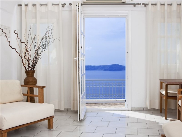 Imagen de los interiores del Hotel Athina Luxury Suites. Foto 25