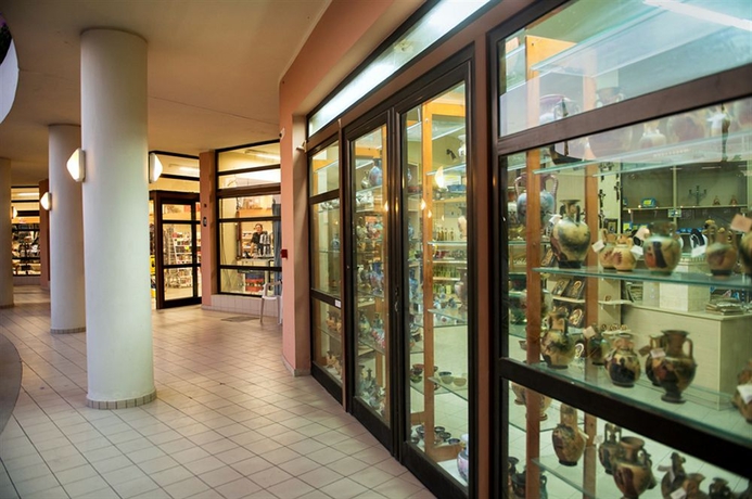 Imagen de los interiores del Hotel Athina Palace Resort and Spa. Foto 14