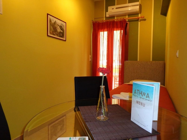 Imagen de la habitación del Hotel Athina Residence. Foto 11