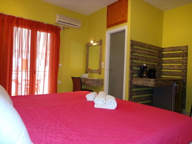 Imagen de la habitación del Hotel Athina Residence. Foto 19