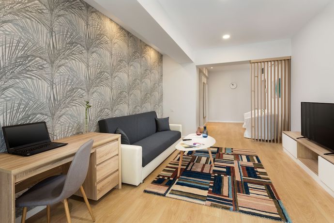 Imagen de la habitación del Hotel Athina Suites. Foto 7