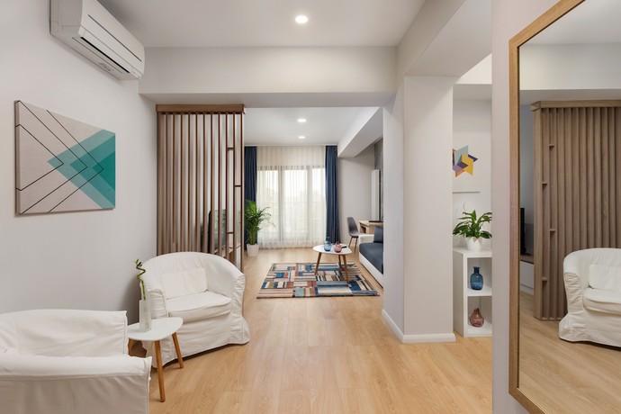 Imagen de la habitación del Hotel Athina Suites. Foto 12