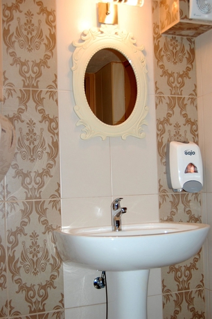 Imagen de los interiores del Hotel Athinaikon, Heraklion. Foto 14