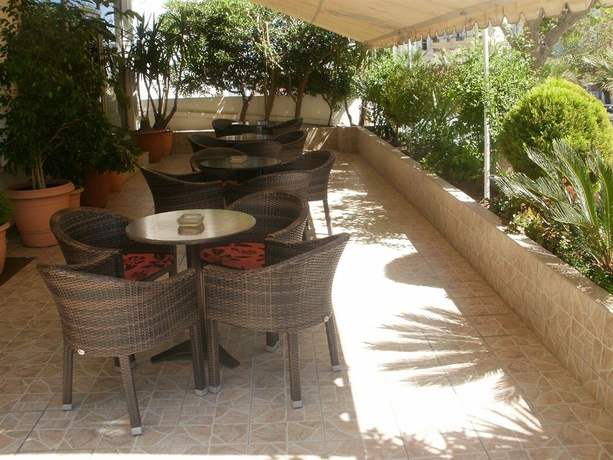 Imagen del bar/restaurante del Hotel Athinaikon, Heraklion. Foto 6