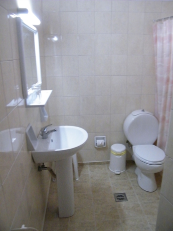 Imagen de la habitación del Hotel Athinaikon, Heraklion. Foto 9