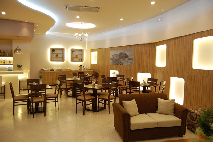 Imagen del bar/restaurante del Hotel Athinaikon, Heraklion. Foto 7