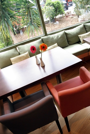 Imagen del bar/restaurante del Hotel Athinais. Foto 5