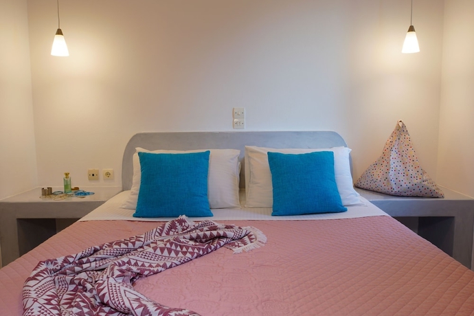 Imagen de la habitación del Hotel Athiri Santorini. Foto 10