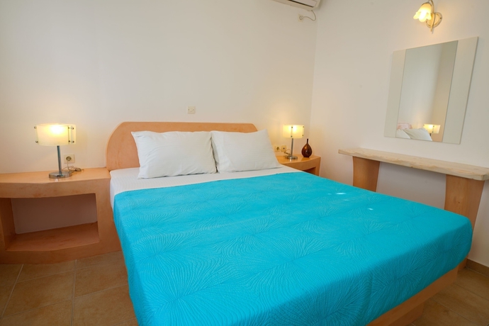 Imagen de la habitación del Hotel Athiri Santorini. Foto 14