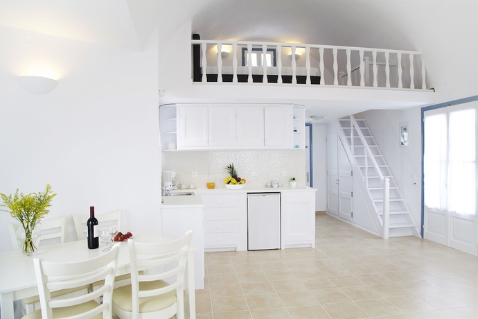 Imagen de la habitación del Hotel Athiri Santorini. Foto 16