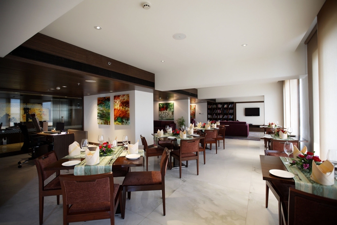 Imagen de los interiores del Hotel Athiva Pulse Navi Mumbai, Autograph Collection. Foto 13