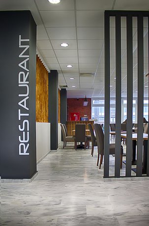 Imagen de los interiores del Hotel Athlos. Foto 18