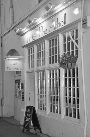 Imagen del bar/restaurante del Hotel Atholl Arms. Foto 2