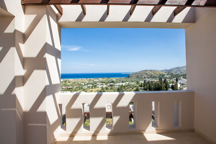 Imagen de los exteriores del Hotel Athoniki Villas. Foto 7