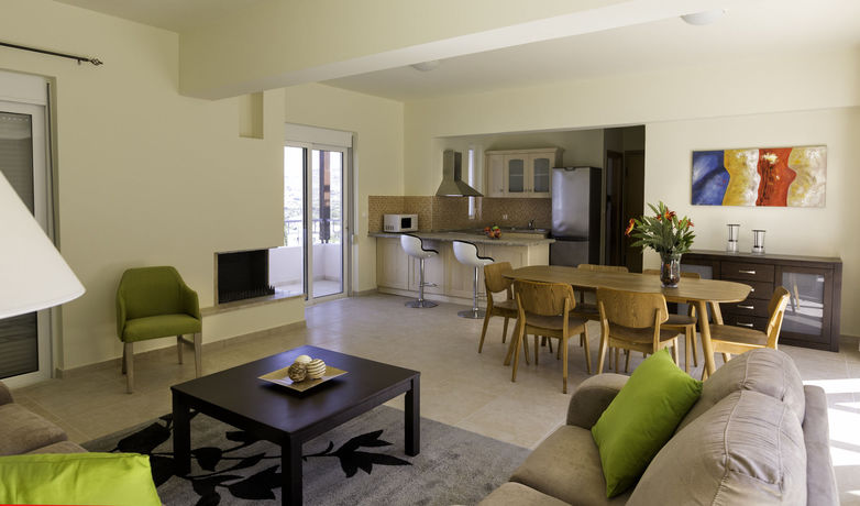 Imagen de la habitación del Hotel Athoniki Villas. Foto 4